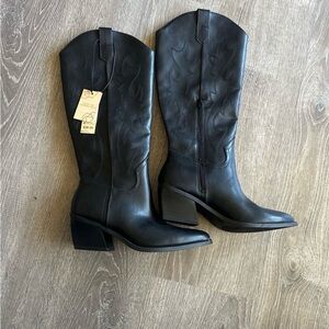 Women's Black Leather Western Boots